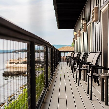 Lake Bomoseen Lodge Exteriör bild